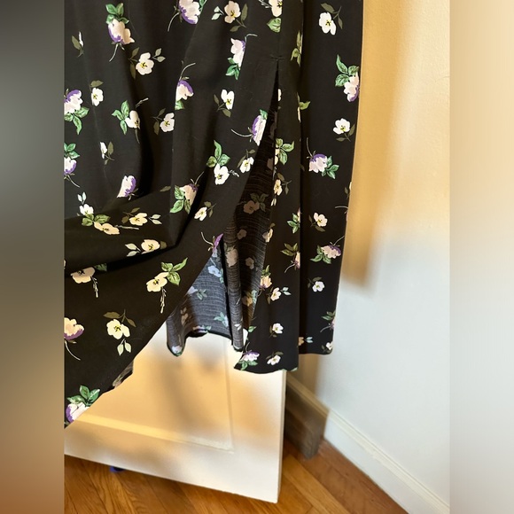 Loft Sleeveless Floral Dress - Picture 6 of 8